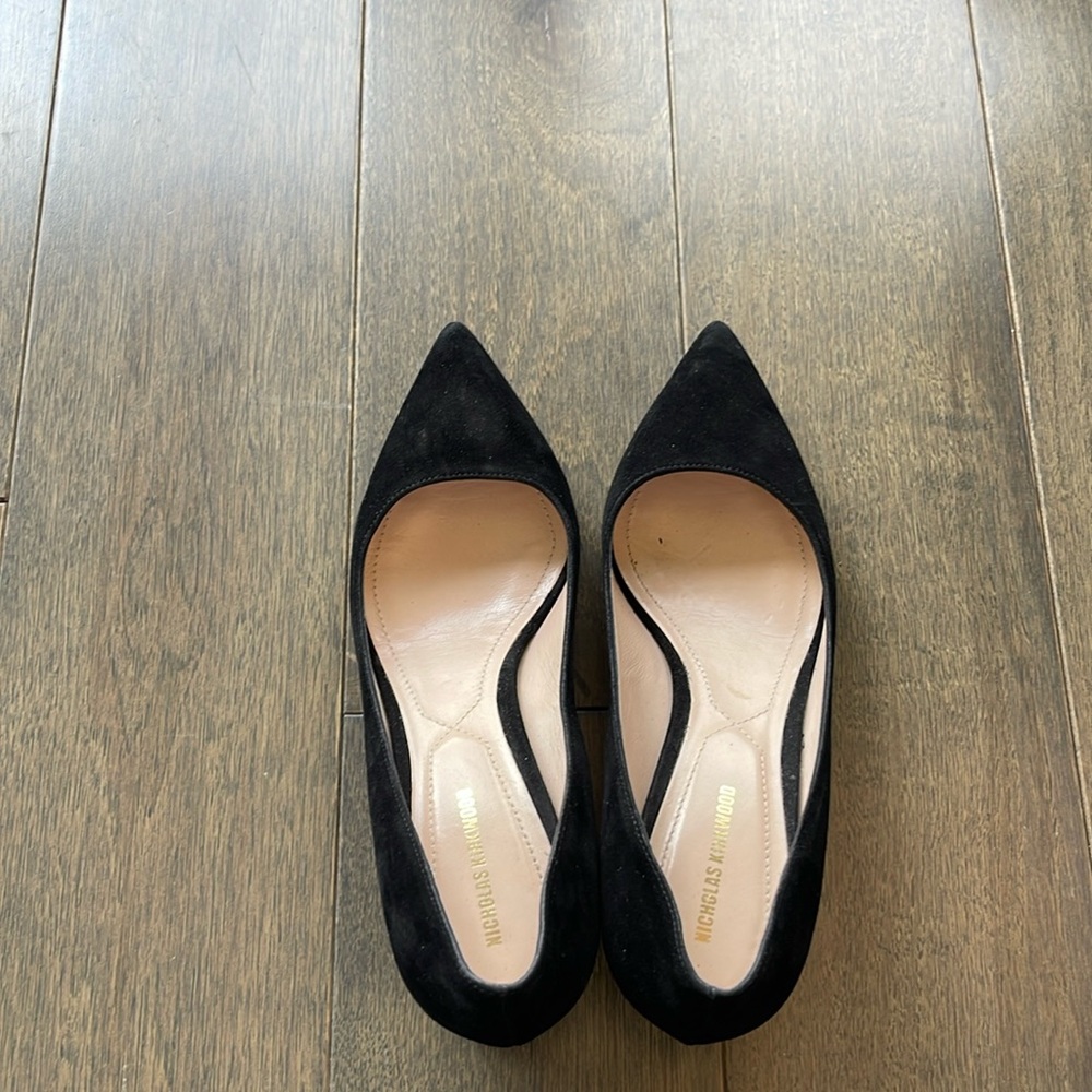 Nicholas Kirkwood suede pump